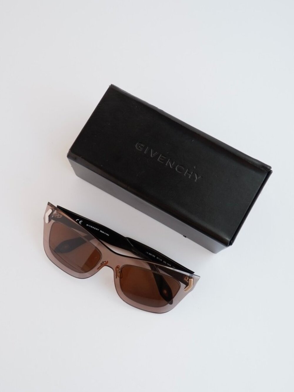Authentic Preowned Givenchy Black/ Brown Cat Eye Sunglassses